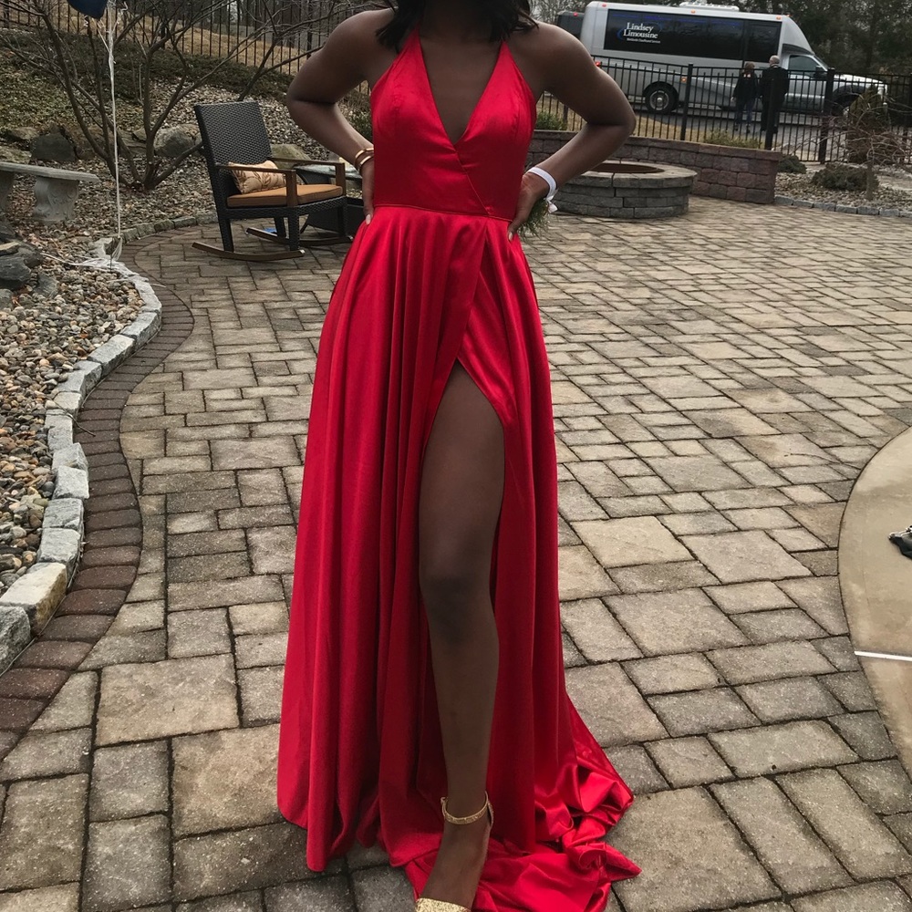 Sherri hill red gown